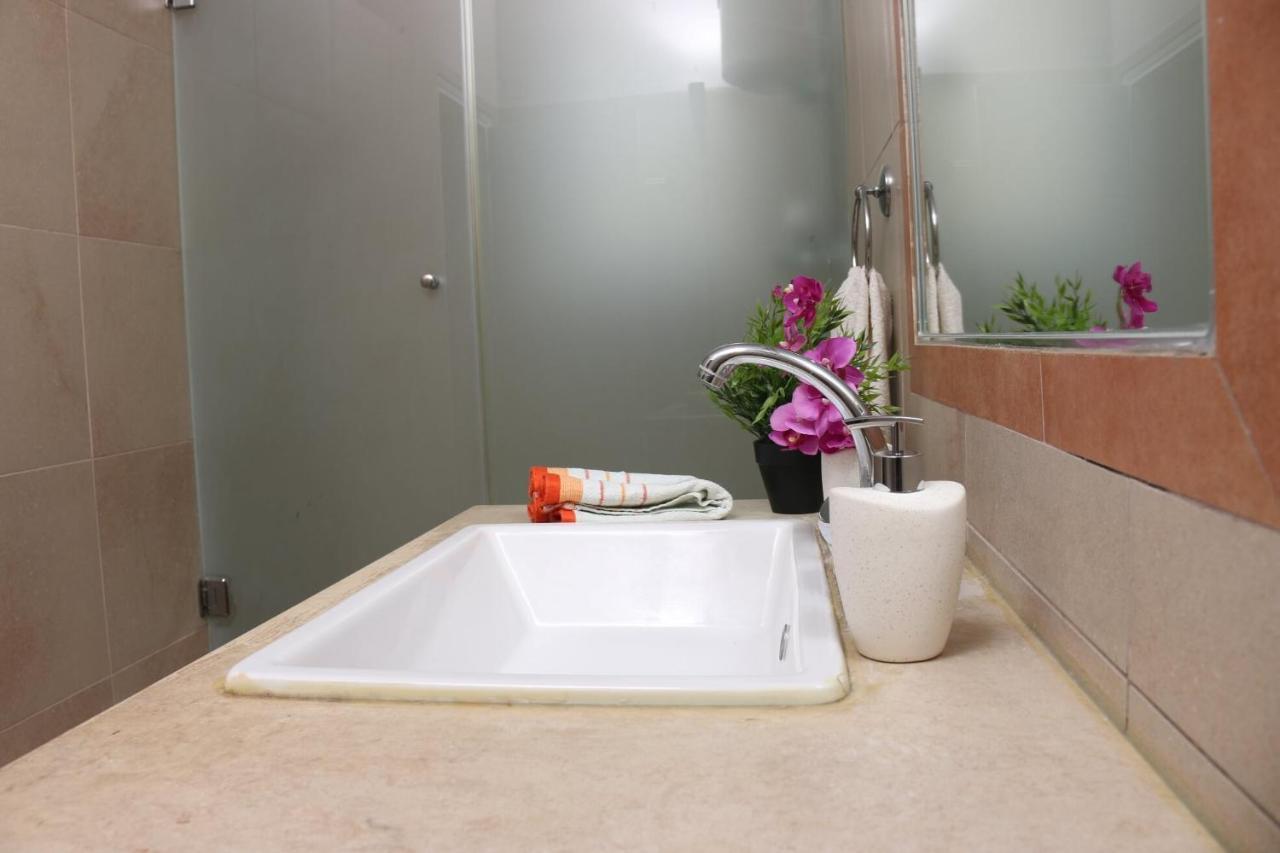 Modern Chic Apartment, Corfu Town Buitenkant foto